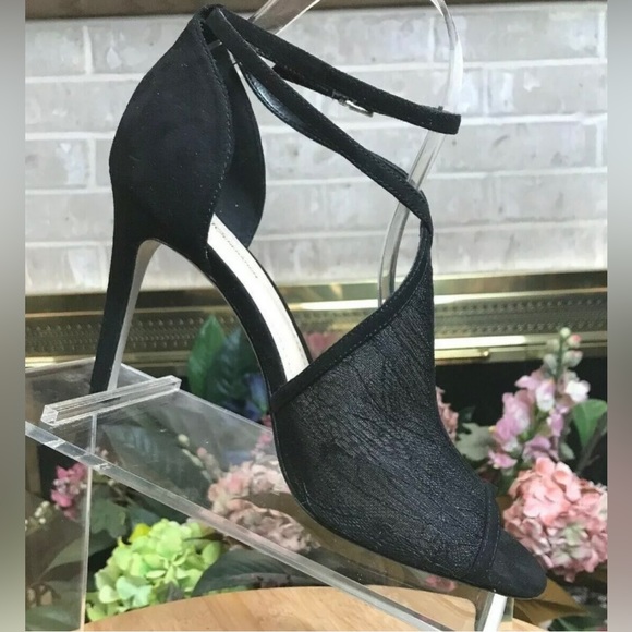 BCBGENERATION HERLED BLACK LACE AND SUEDE SANDALS IN SIZE 9.5m - Picture 3 of 10